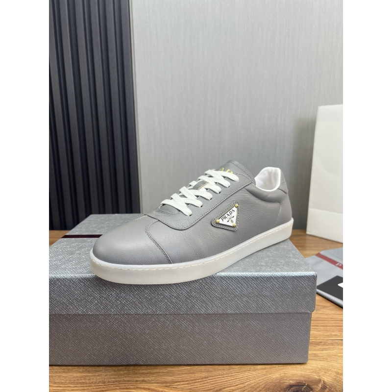 Pra*a sneakers